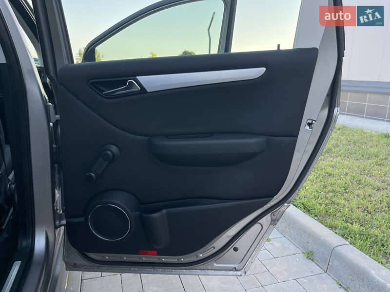 Хэтчбек Mercedes-Benz B-Class 2007 в Ровно фото 71 Хэтчбек Mercedes-Benz B-Class 2007 в Ровно