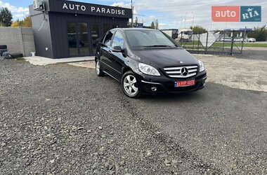 Хэтчбек Mercedes-Benz B-Class 2010 в 
