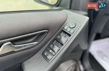Хэтчбек Mercedes-Benz B-Class 2010 в 