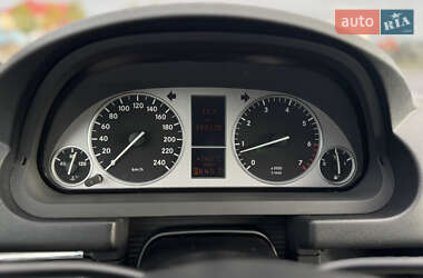 Хэтчбек Mercedes-Benz B-Class 2010 в 