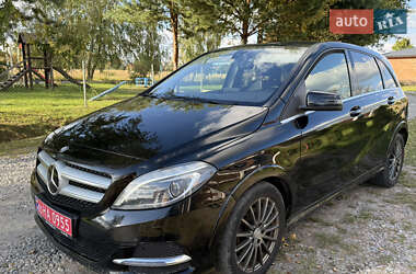 Хэтчбек Mercedes-Benz B-Class 2015 в 