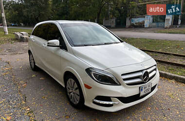 Хэтчбек Mercedes-Benz B-Class 2014 в 