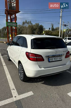Хэтчбек Mercedes-Benz B-Class 2015 в 