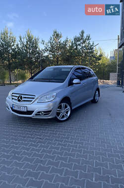 Хэтчбек Mercedes-Benz B-Class 2008 в 