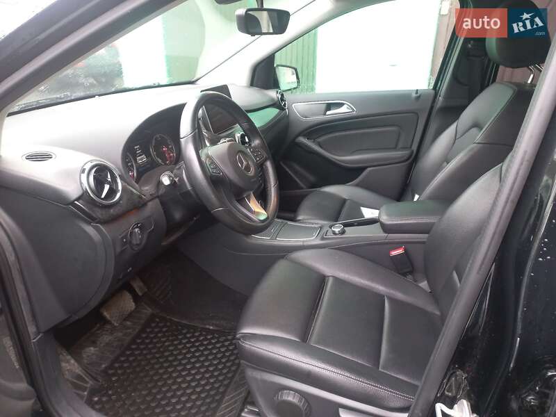Хэтчбек Mercedes-Benz B-Class 2017 в Шептицькому