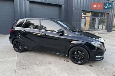 Хэтчбек Mercedes-Benz B-Class 2015 в 