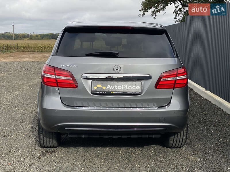 Хэтчбек Mercedes-Benz B-Class 2016 в Луцке