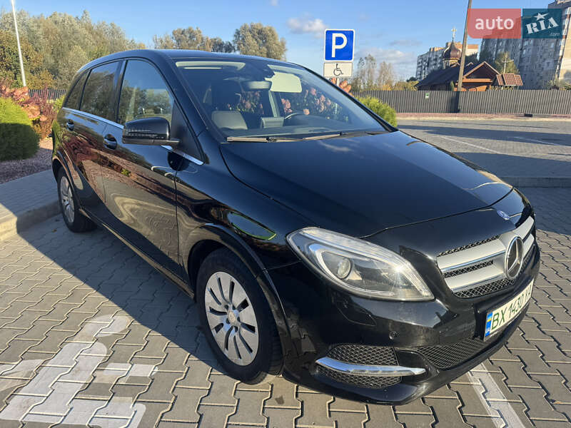 Хэтчбек Mercedes-Benz B-Class 2016 в Хмельницком