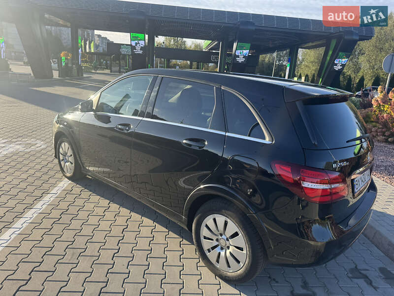Хэтчбек Mercedes-Benz B-Class 2016 в Хмельницком