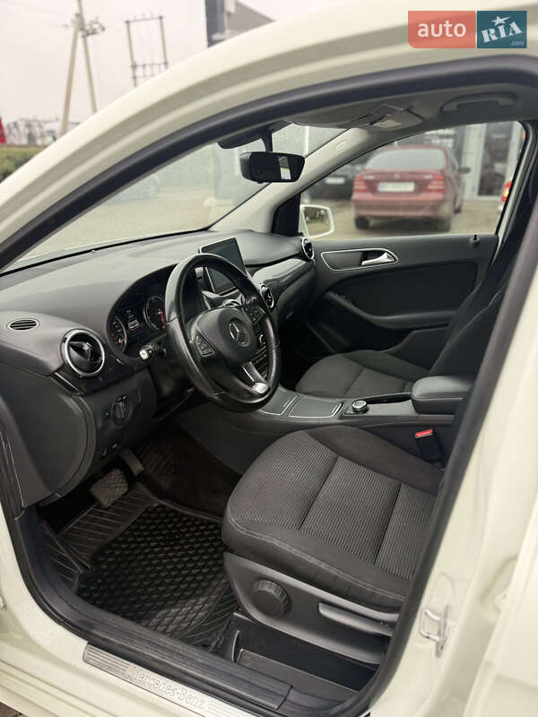Хэтчбек Mercedes-Benz B-Class 2015 в Радехове