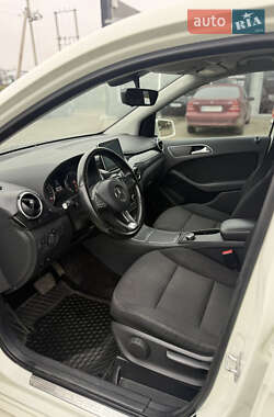 Хэтчбек Mercedes-Benz B-Class 2015 в 