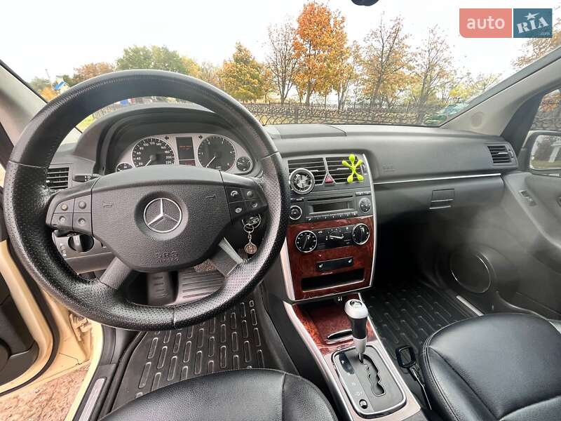 Хетчбек Mercedes-Benz B-Class 2010 в Миколаєві