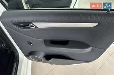 Хэтчбек Mercedes-Benz B-Class 2010 в 