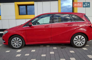 Хэтчбек Mercedes-Benz B-Class 2016 в 
