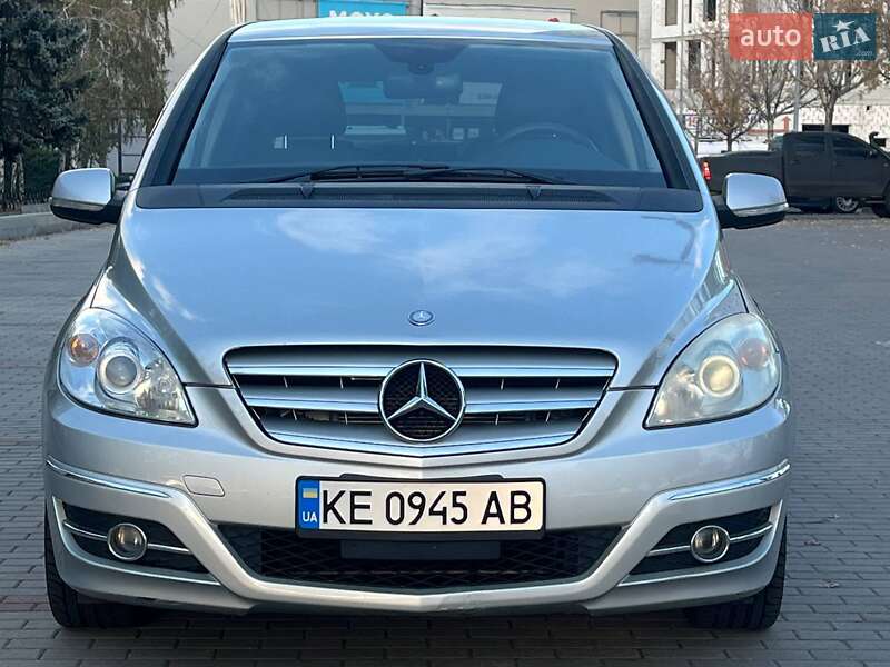 Хетчбек Mercedes-Benz B-Class 2010 в Дніпрі фото 3 Хетчбек Mercedes-Benz B-Class 2010 в Дніпрі