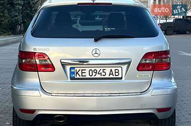 Хэтчбек Mercedes-Benz B-Class 2010 в 