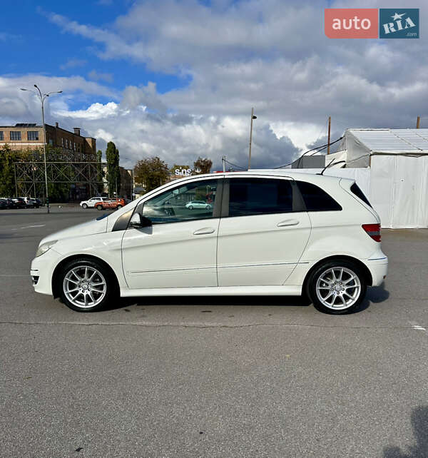 Хэтчбек Mercedes-Benz B-Class 2010 в Киеве