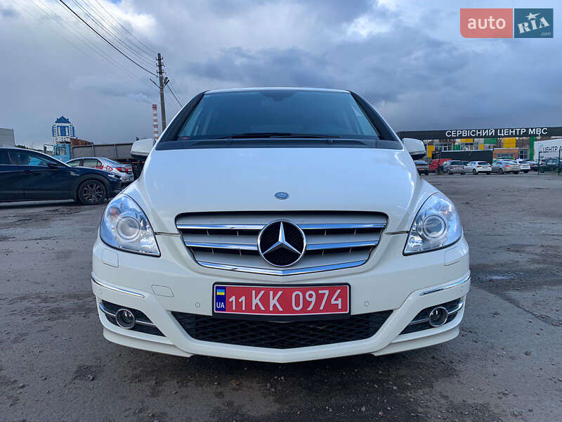 Mercedes-Benz B-Class 2010