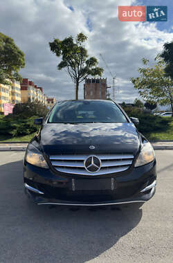 Хэтчбек Mercedes-Benz B-Class 2014 в 