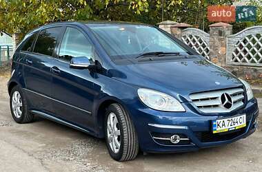 Хэтчбек Mercedes-Benz B-Class 2008 в 