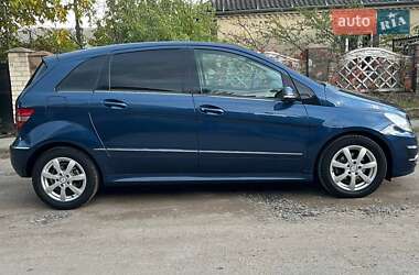 Хэтчбек Mercedes-Benz B-Class 2008 в 