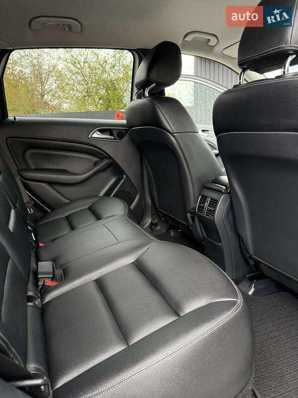 Хэтчбек Mercedes-Benz B-Class 2016 в Дрогобыче