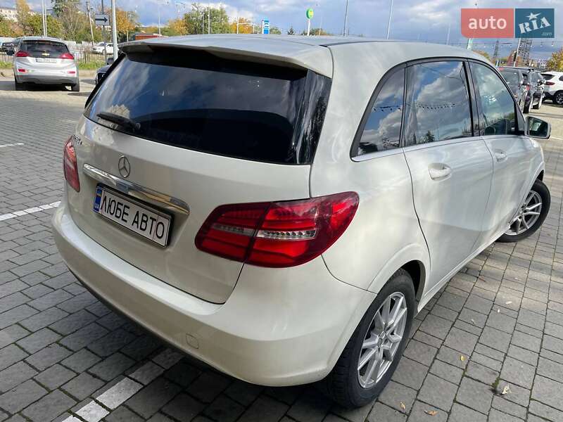 Хетчбек Mercedes-Benz B-Class 2016 в Львові фото 3 Хетчбек Mercedes-Benz B-Class 2016 в Львові