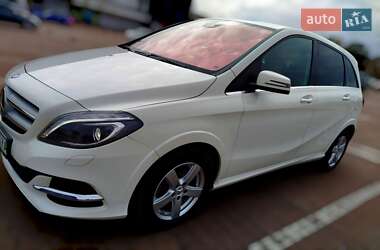 Хетчбек Mercedes-Benz B-Class 2015 в  фото 5 Хетчбек Mercedes-Benz B-Class 2015 в