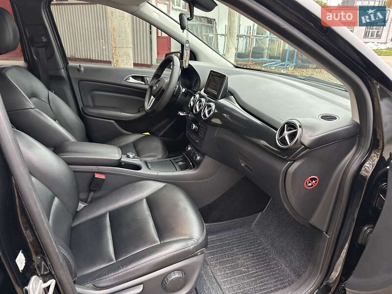Хетчбек Mercedes-Benz B-Class 2014 в Києві фото 9 Хетчбек Mercedes-Benz B-Class 2014 в Києві
