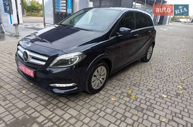Хетчбек Mercedes-Benz B-Class 2017 в 