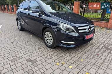 Хетчбек Mercedes-Benz B-Class 2017 в 