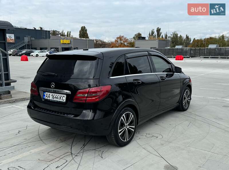Хетчбек Mercedes-Benz B-Class 2014 в Києві
