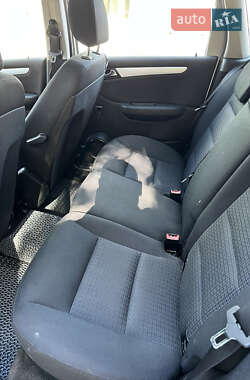 Хэтчбек Mercedes-Benz B-Class 2006 в 