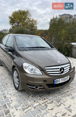Хэтчбек Mercedes-Benz B-Class 2006 в 