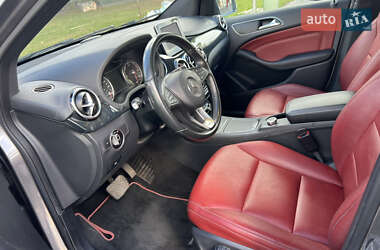 Хетчбек Mercedes-Benz B-Class 2015 в  фото 12 Хетчбек Mercedes-Benz B-Class 2015 в