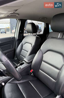 Хэтчбек Mercedes-Benz B-Class 2015 в 