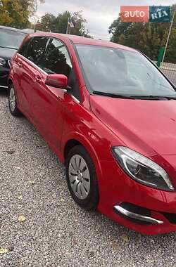 Хэтчбек Mercedes-Benz B-Class 2016 в 
