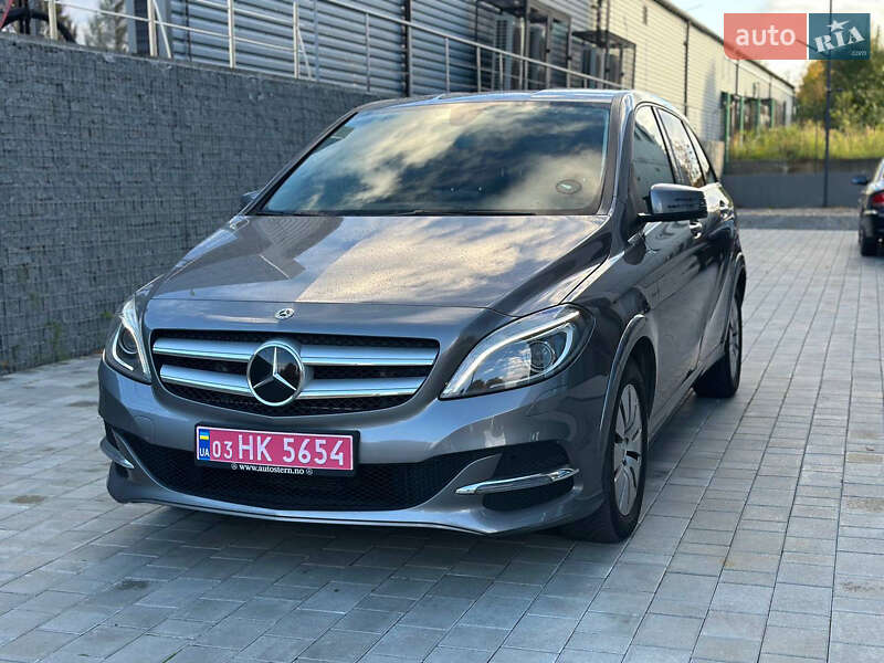 Хетчбек Mercedes-Benz B-Class 2017 в 