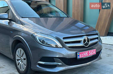 Хетчбек Mercedes-Benz B-Class 2017 в 