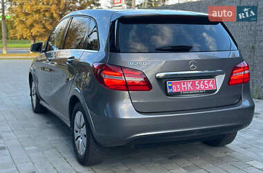 Хетчбек Mercedes-Benz B-Class 2017 в 