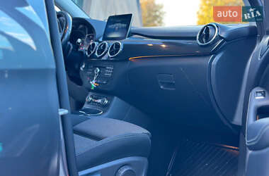 Хетчбек Mercedes-Benz B-Class 2017 в 