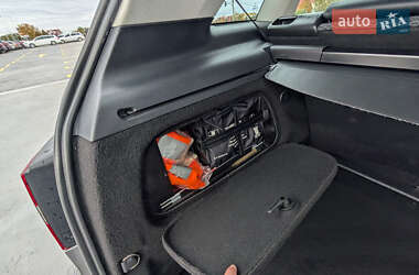 Хетчбек Mercedes-Benz B-Class 2008 в  фото 27 Хетчбек Mercedes-Benz B-Class 2008 в