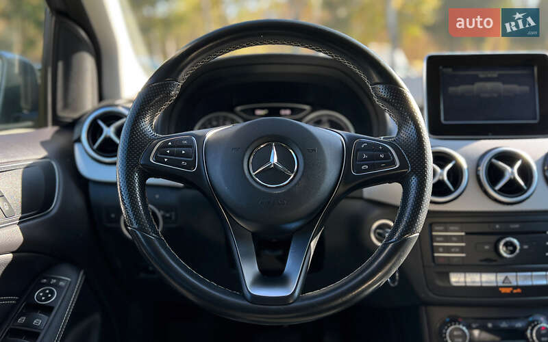 Хэтчбек Mercedes-Benz B-Class 2015 в Львове