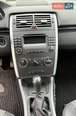 Хетчбек Mercedes-Benz B-Class 2006 в  фото 18 Хетчбек Mercedes-Benz B-Class 2006 в