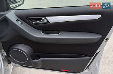 Хетчбек Mercedes-Benz B-Class 2006 в  фото 15 Хетчбек Mercedes-Benz B-Class 2006 в