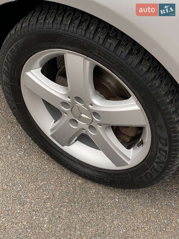 Хэтчбек Mercedes-Benz B-Class 2006 в Киеве фото 33 Хэтчбек Mercedes-Benz B-Class 2006 в Киеве