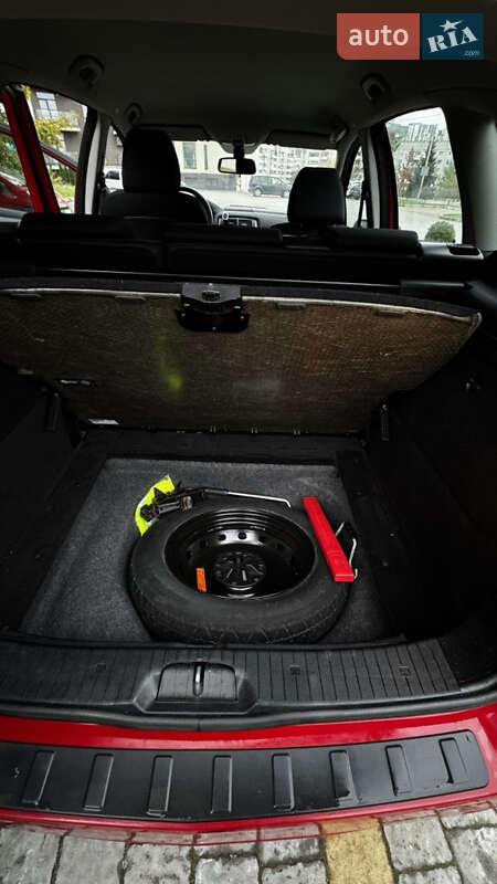 Хетчбек Mercedes-Benz B-Class 2011 в Львові фото 16 Хетчбек Mercedes-Benz B-Class 2011 в Львові