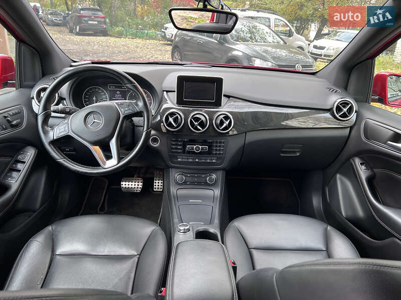 Хетчбек Mercedes-Benz B-Class 2012 в Києві фото 15 Хетчбек Mercedes-Benz B-Class 2012 в Києві