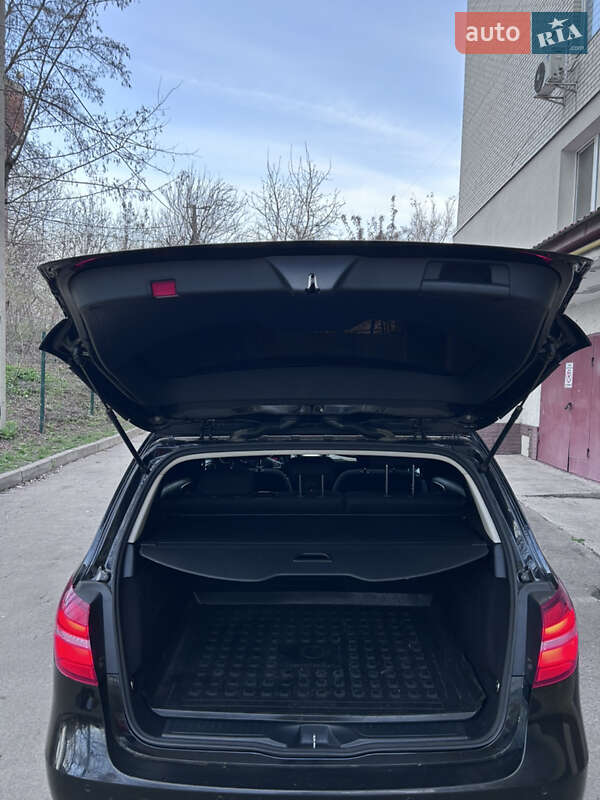 Хетчбек Mercedes-Benz B-Class 2016 в Тернополі фото 12 Хетчбек Mercedes-Benz B-Class 2016 в Тернополі