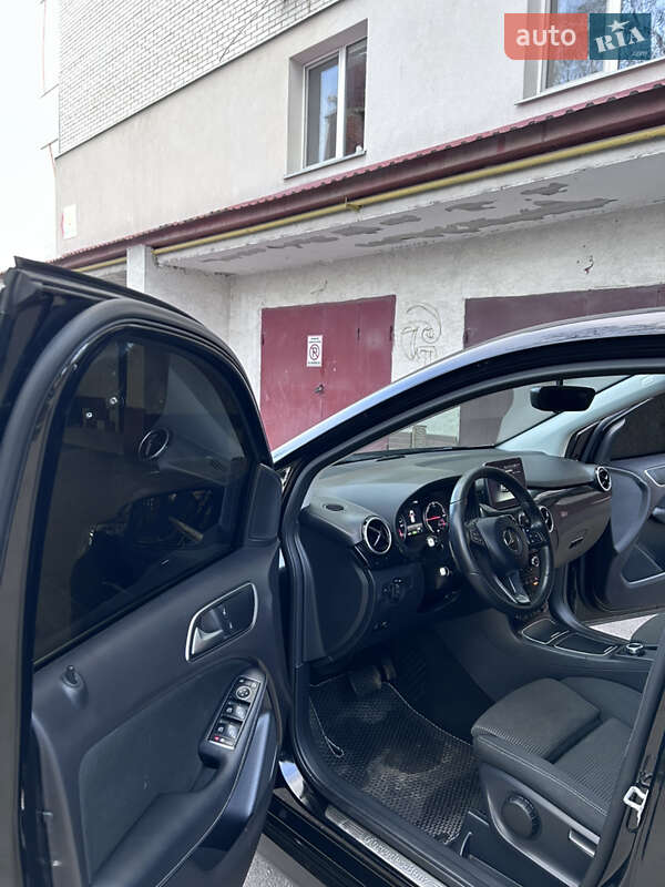 Хетчбек Mercedes-Benz B-Class 2016 в Тернополі фото 17 Хетчбек Mercedes-Benz B-Class 2016 в Тернополі